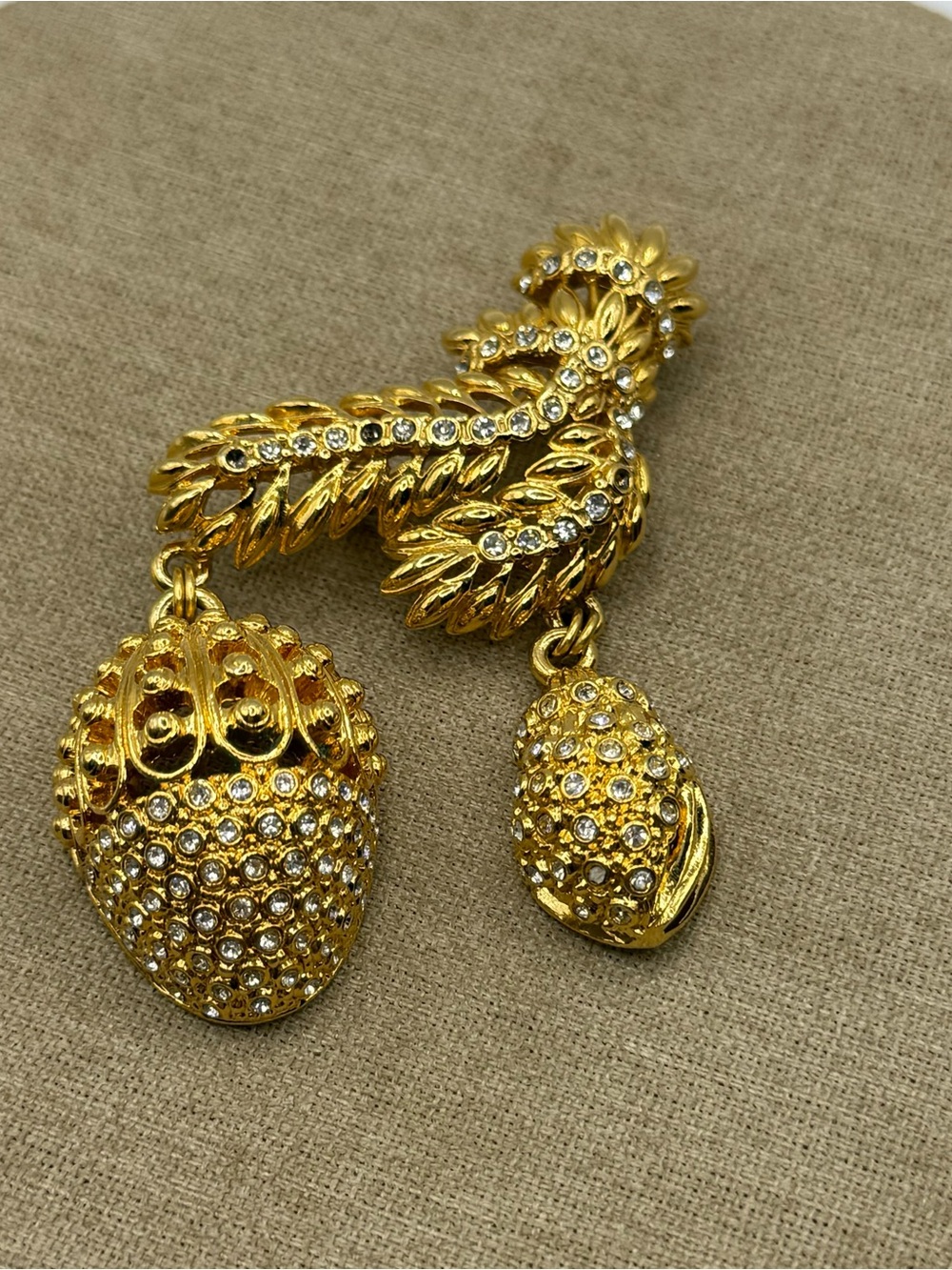 EDGAR BEREBI "LADY OF THE MANOR" GOLD TONE ACORN PIN / BROOCH LIMITED EDITION